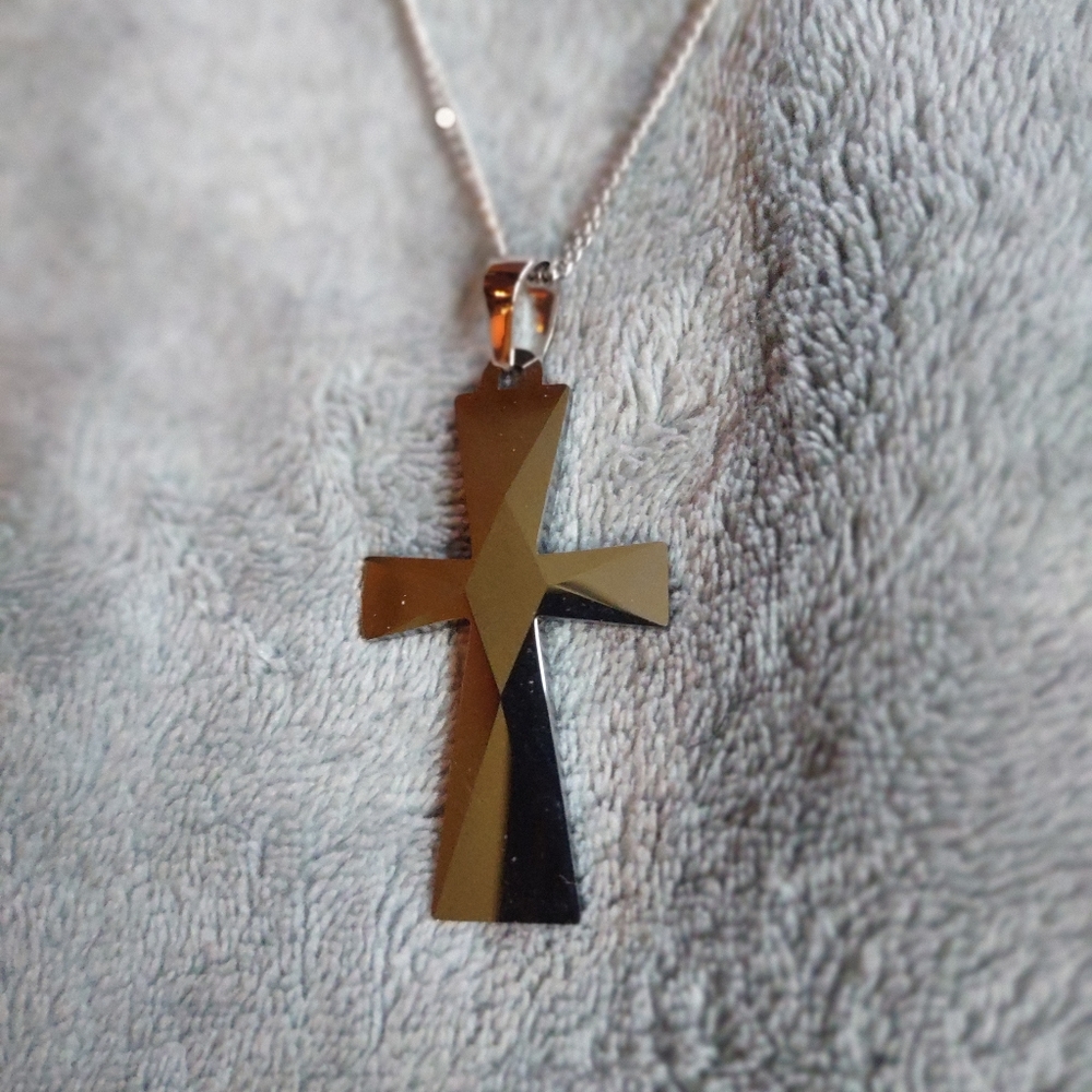 Cross Necklace - Picture 2 of 2